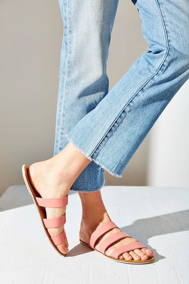 sandals under 250